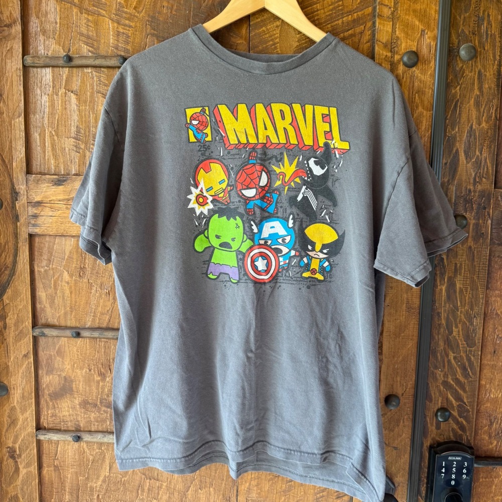 Marvel Graphic T-Shirt Mens XL Gray Chibi Avengers X-Men Characters Cotton Tee
